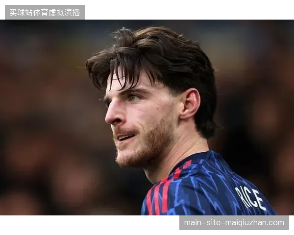 德克兰·赖斯凭借在中场的出色防守表现入选赛季最佳阵容，成为枪手关键一环